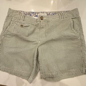 Banana Republic Olive and Cream Seer Striped Women's Shorts